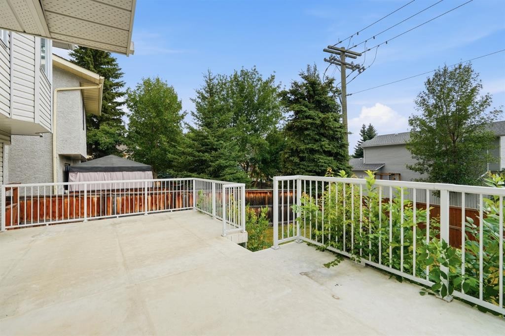 61 Shannon Crescent Sw, Calgary, AB - Outdoor With Deck Patio Veranda With Exterior