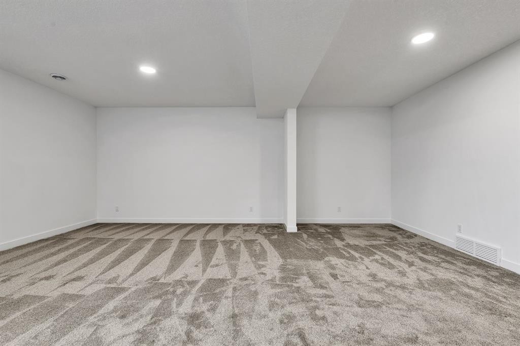 406 Rowley Way Nw, Calgary, AB - Indoor Photo Showing Other Room