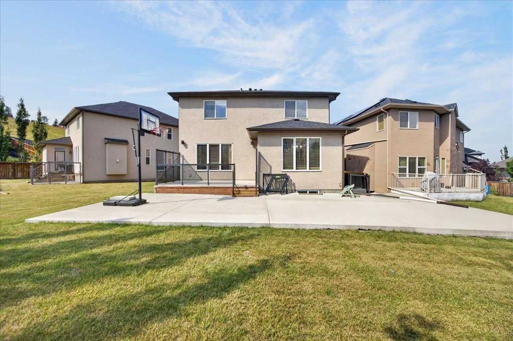 25 Sherwood Close Nw, Calgary, AB - Outdoor
