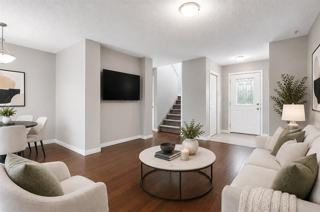 16 Fireside Way, Cochrane, AB - Indoor Photo Showing Living Room