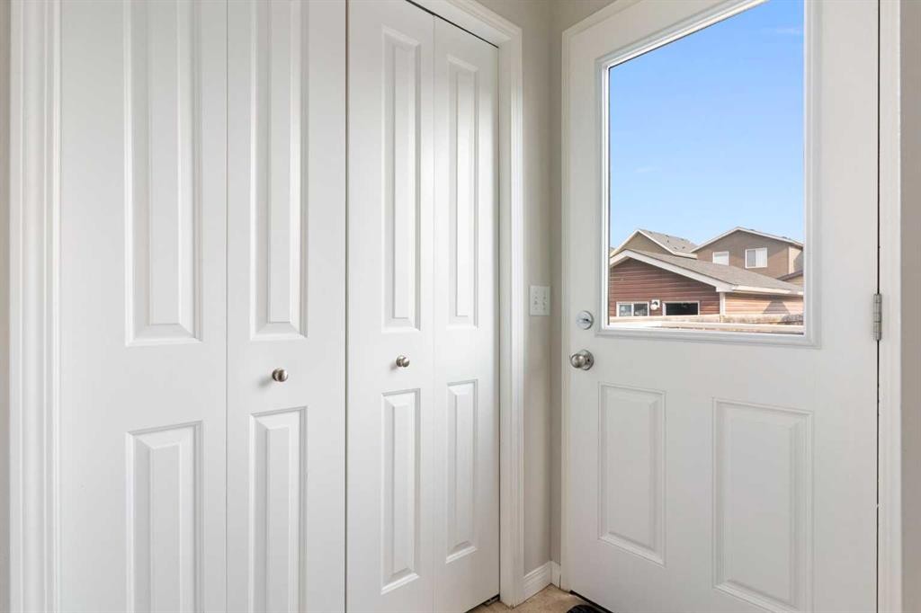 16 Fireside Way, Cochrane, AB - Indoor Photo Showing Other Room