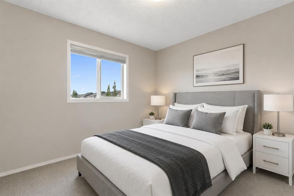 16 Fireside Way, Cochrane, AB - Indoor Photo Showing Bedroom