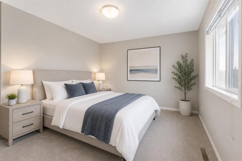 16 Fireside Way, Cochrane, AB - Indoor Photo Showing Bedroom