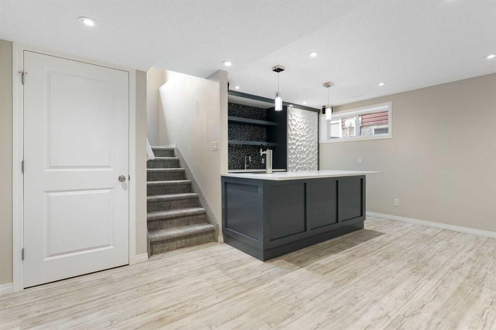16 Fireside Way, Cochrane, AB - Indoor Photo Showing Other Room