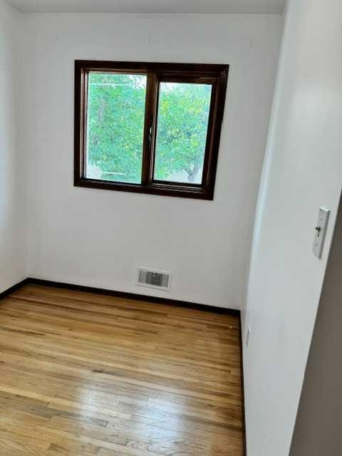 2915 13 Avenue Nw, Calgary, AB - Indoor Photo Showing Other Room