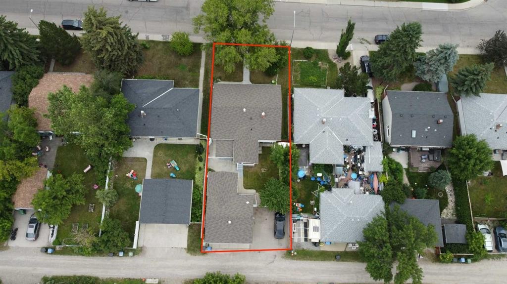 2915 13 Avenue Nw, Calgary, AB - Outdoor With View