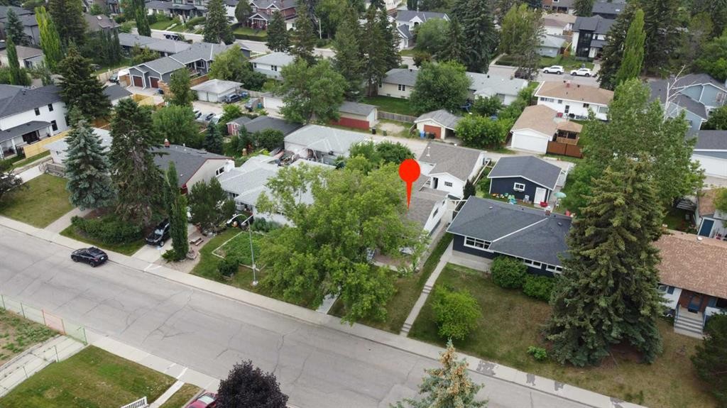 2915 13 Avenue Nw, Calgary, AB - Outdoor With View