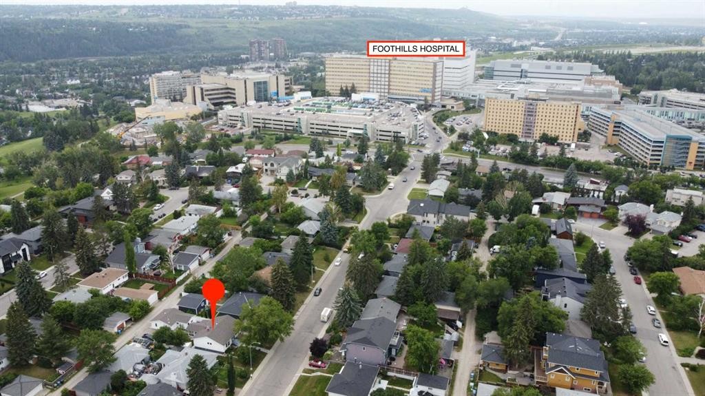 2915 13 Avenue Nw, Calgary, AB - Outdoor With View