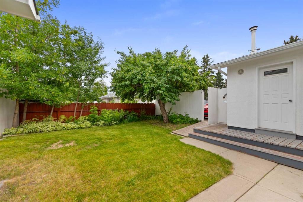 2915 13 Avenue Nw, Calgary, AB - Outdoor