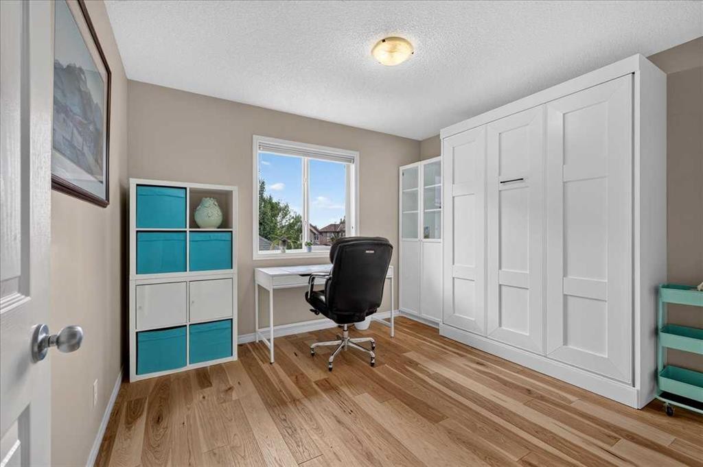 174 Cranridge Terrace Se, Calgary, AB - Indoor