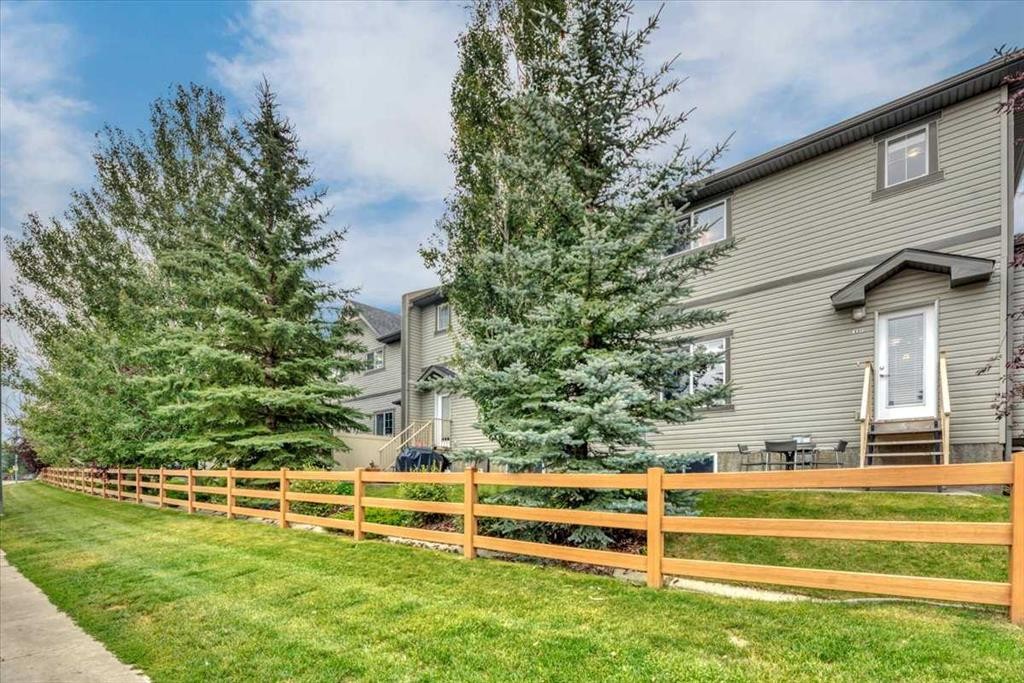 331 Ranch Ridge Meadow, Strathmore, AB - Outdoor