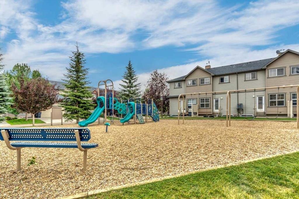 331 Ranch Ridge Meadow, Strathmore, AB - Outdoor