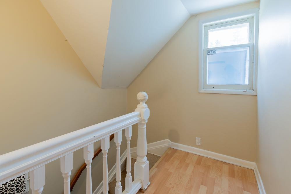 1218 13 Street North, Lethbridge, AB