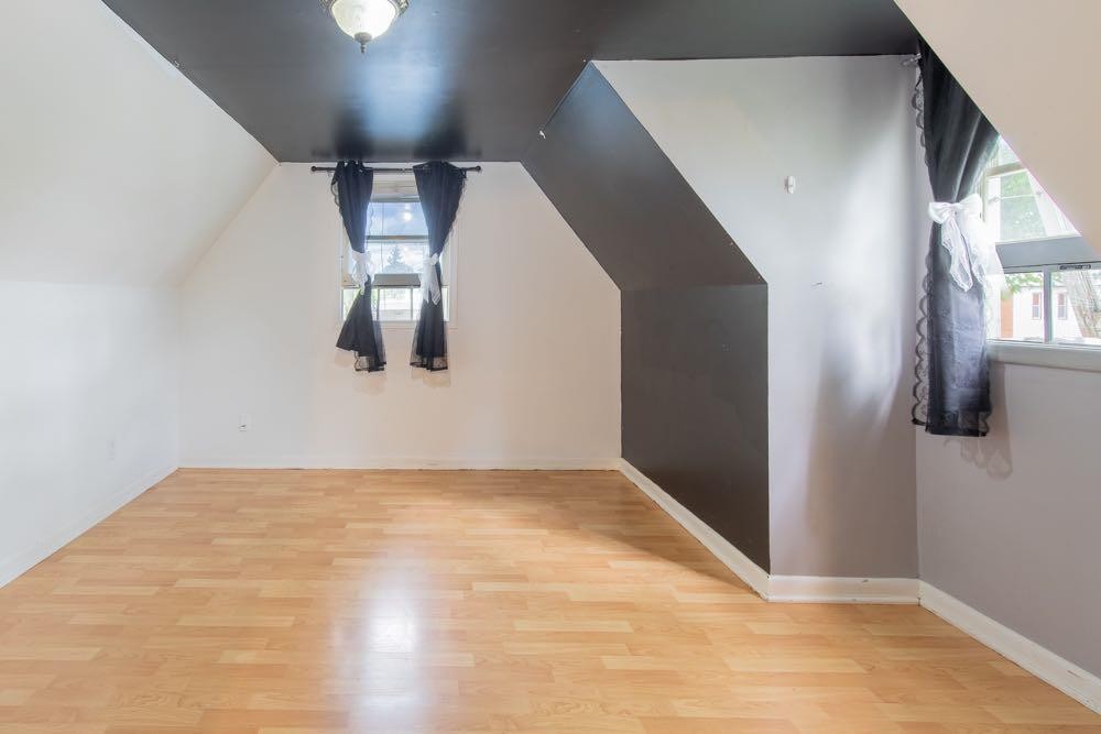 1218 13 Street North, Lethbridge, AB