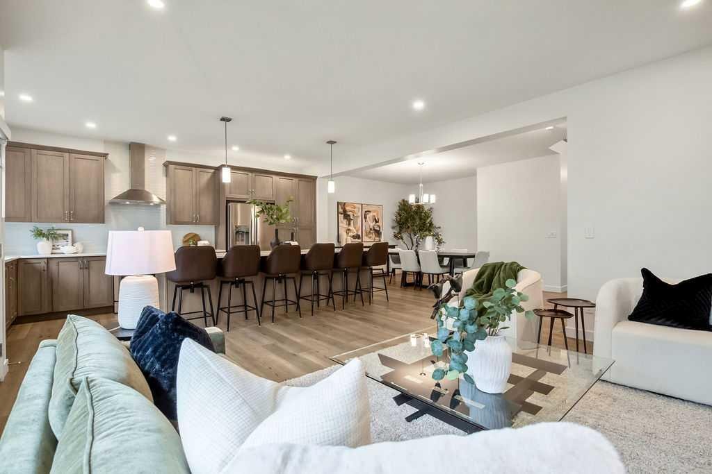 882 Bluerock Way Sw, Calgary, AB - Indoor Photo Showing Living Room