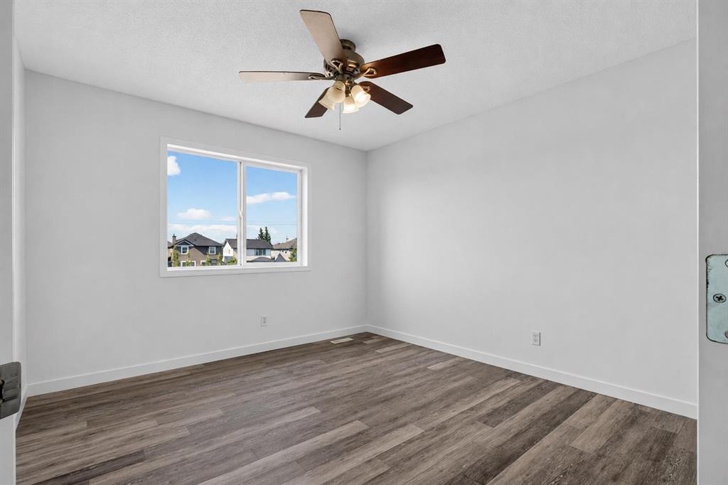 133 Martinvalley Crescent Ne, Calgary, AB - Indoor Photo Showing Other Room