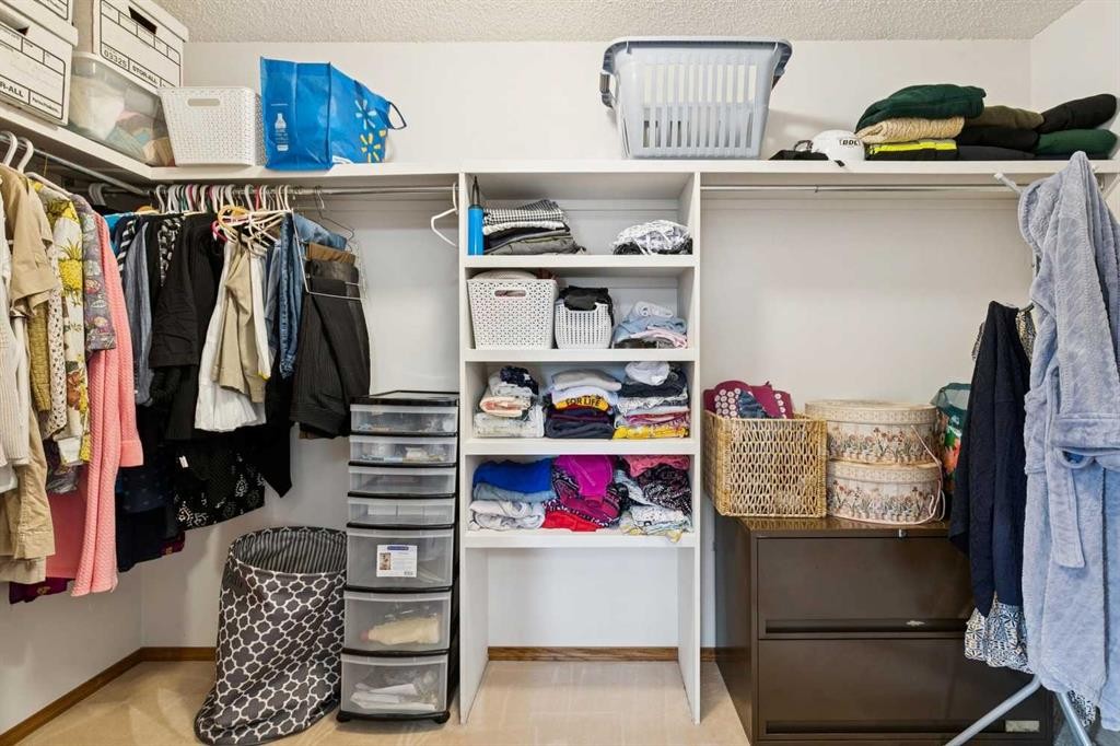 116 Scandia Rise Nw, Calgary, AB - Indoor With Storage