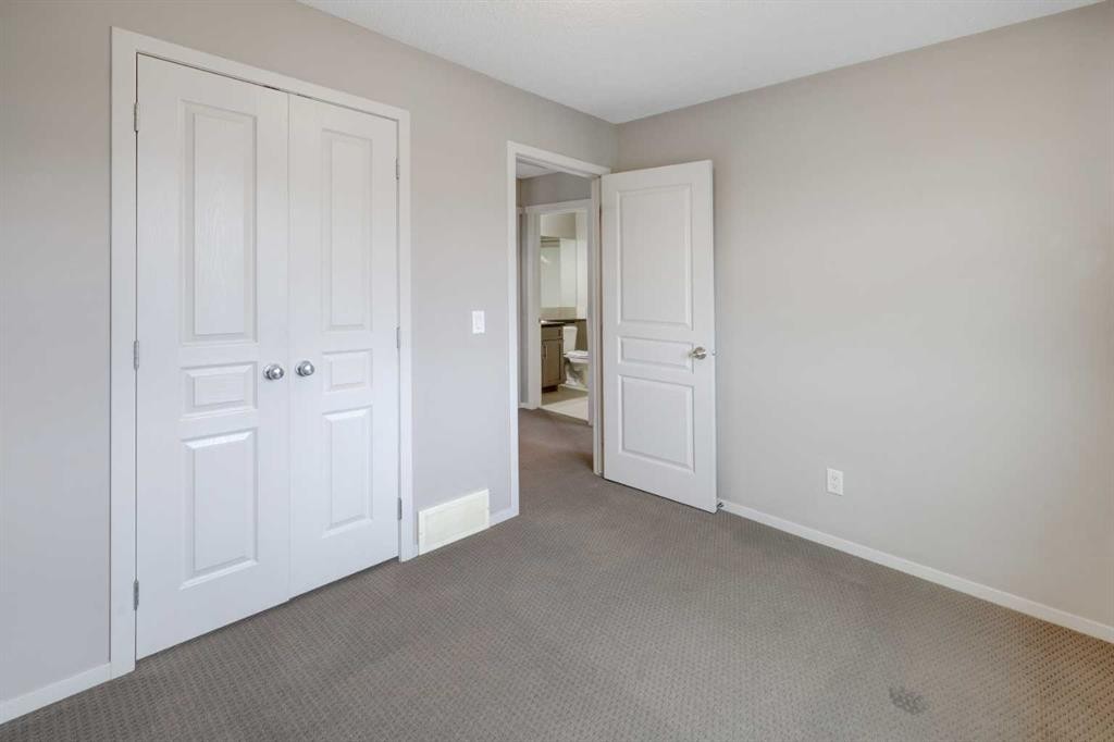 36 Copperstone Court Se, Calgary, AB - Indoor