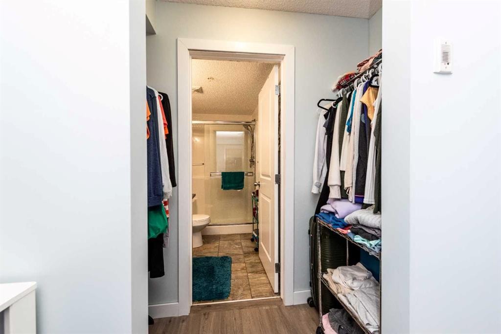 8112-403 Mackenzie Way Se, Airdrie, AB - Indoor