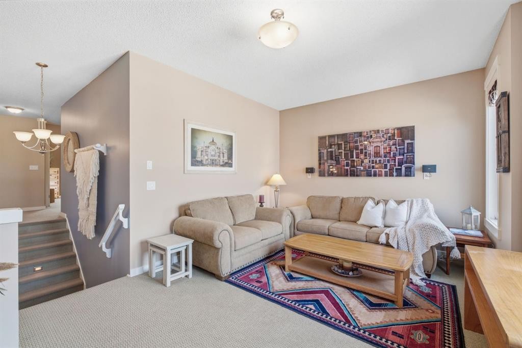 31 Chapala Close Se, Calgary, AB - Indoor Photo Showing Living Room