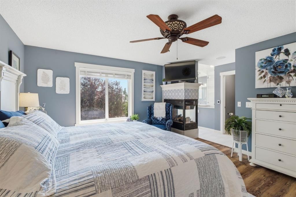 31 Chapala Close Se, Calgary, AB - Indoor Photo Showing Bedroom