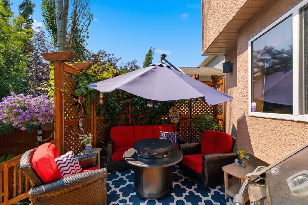 31 Chapala Close Se, Calgary, AB - Outdoor With Deck Patio Veranda With Exterior
