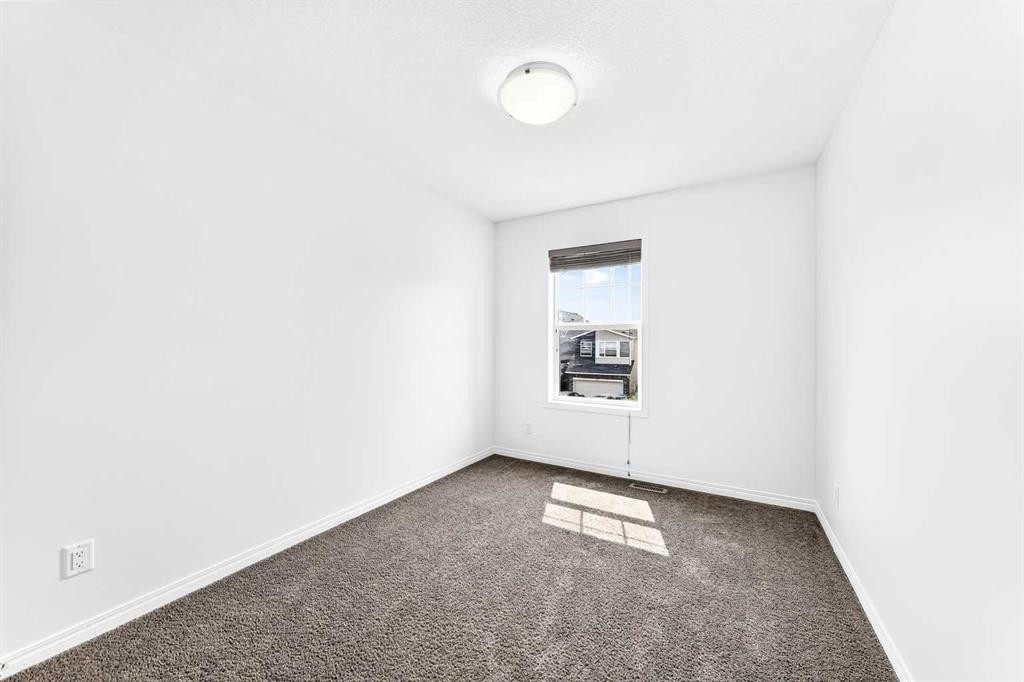 190 Sage Bluff Rise Nw, Calgary, AB - Indoor Photo Showing Other Room