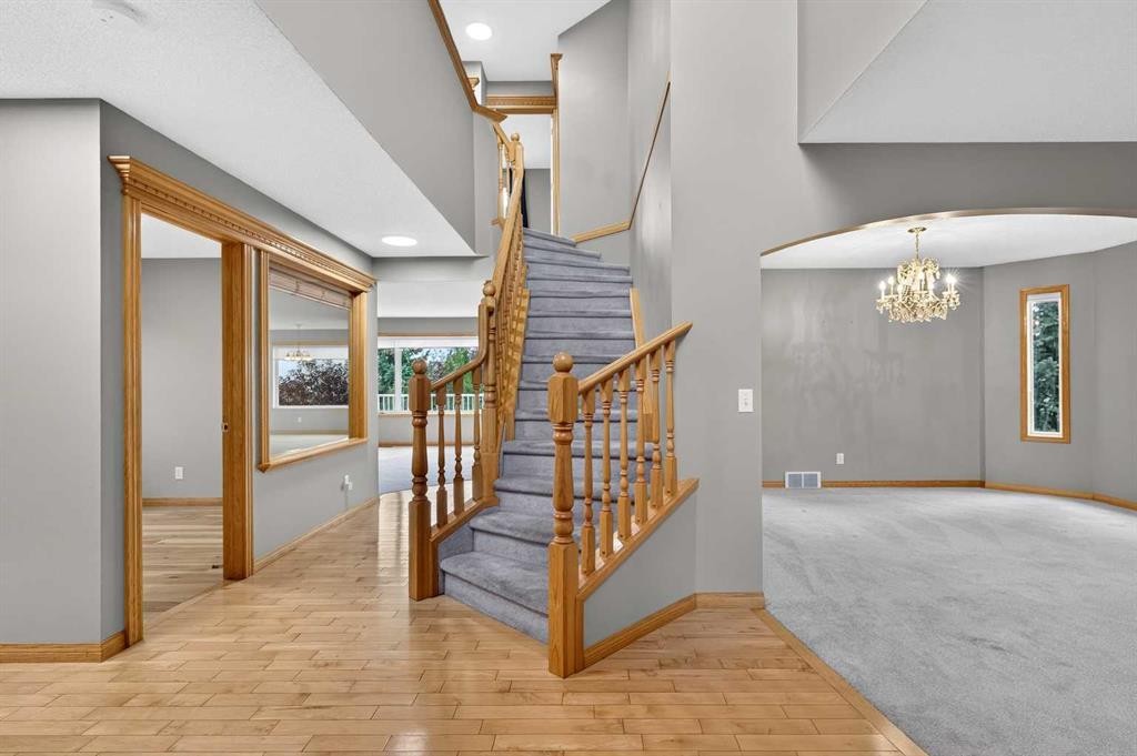 78 Hampstead View Nw, Calgary, AB - Indoor Photo Showing Other Room