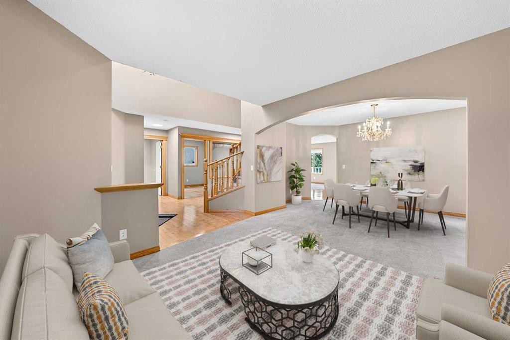 78 Hampstead View Nw, Calgary, AB - Indoor Photo Showing Living Room