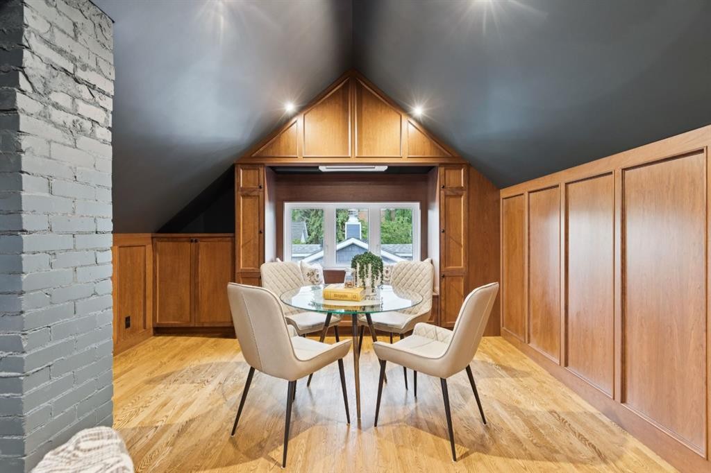3607 7 Street Sw, Calgary, AB - Indoor Photo Showing Dining Room
