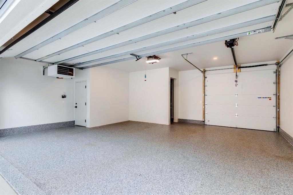3607 7 Street Sw, Calgary, AB - Indoor Photo Showing Garage
