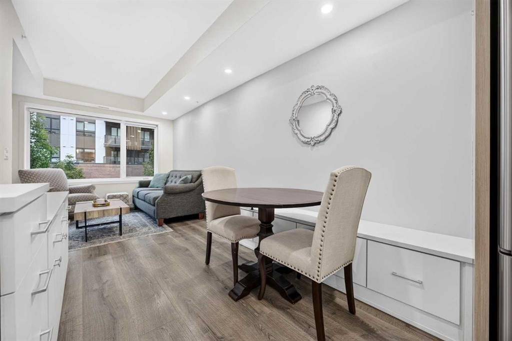 207-3450 19 Street Sw, Calgary, AB - Indoor