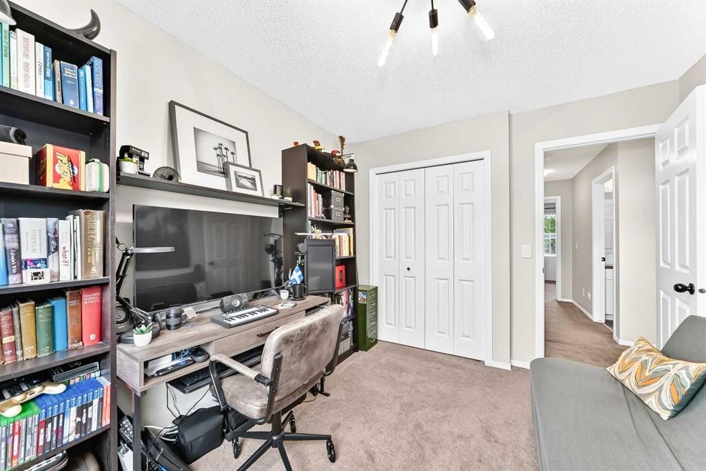 315 Chaparral Valley Drive Se, Calgary, AB