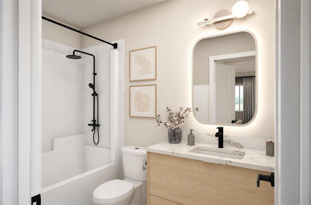 704 Sora Boulevard Se, Calgary, AB - Indoor Photo Showing Bathroom
