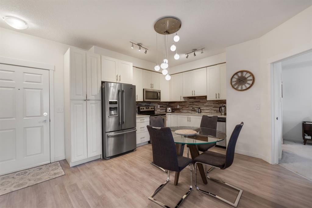 3108-99 Copperstone Park Se, Calgary, AB - Indoor