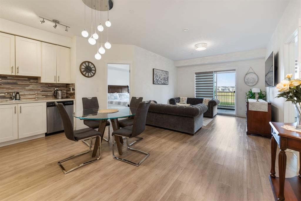 3108-99 Copperstone Park Se, Calgary, AB - Indoor