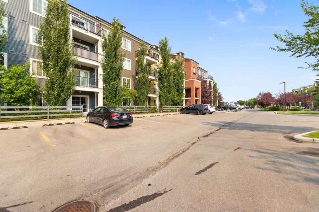 3108-99 Copperstone Park Se, Calgary, AB - Outdoor