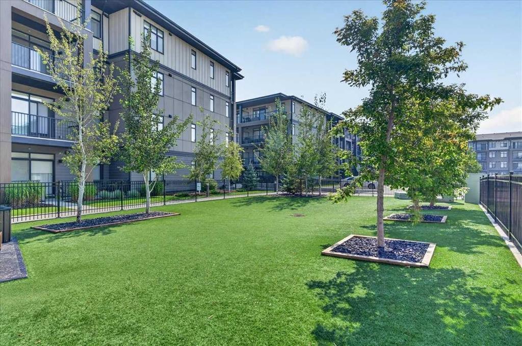 4101-200 Seton Circle Se, Calgary, AB - Outdoor