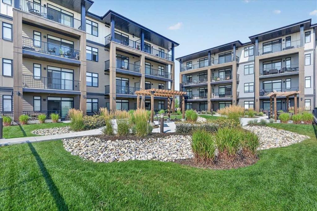 4101-200 Seton Circle Se, Calgary, AB - Outdoor With Facade