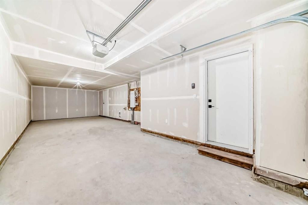 103 Osprey Hill Point Sw, Calgary, AB - Indoor Photo Showing Other Room