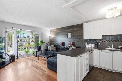 4227 49 Street Ne, Calgary, AB - Indoor