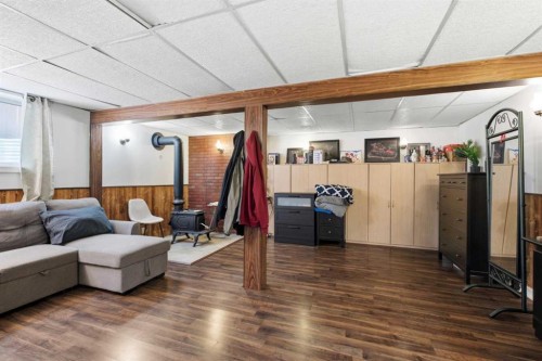 4227 49 Street Ne, Calgary, AB - Indoor