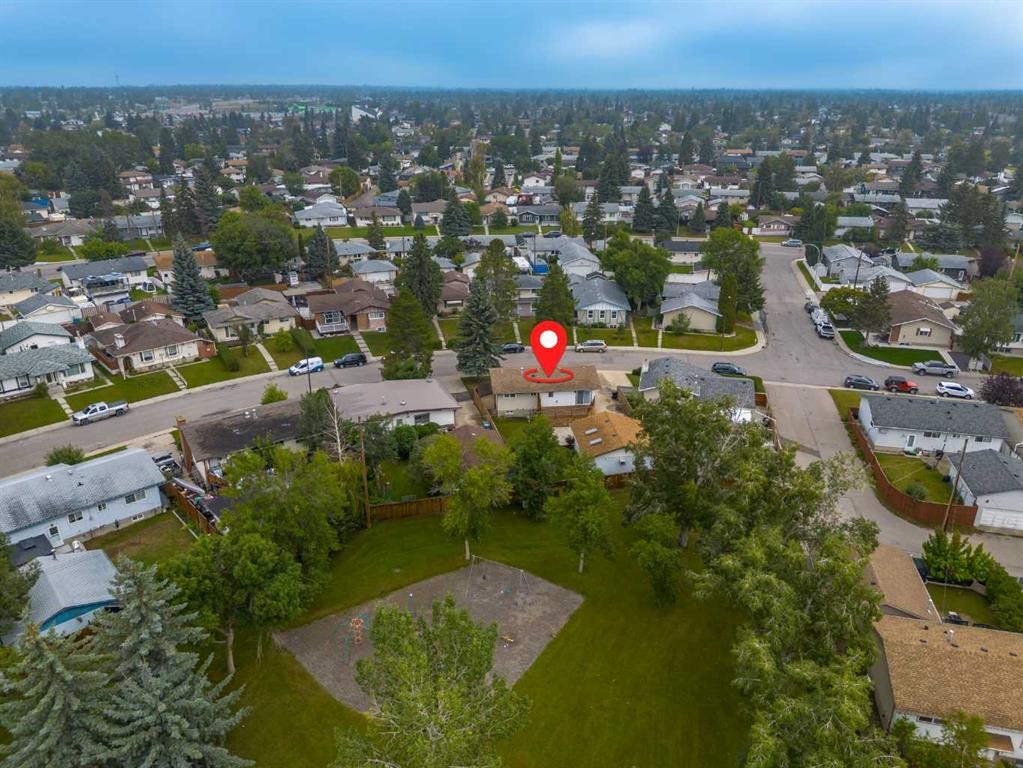 152 Maddock Way Ne, Calgary, AB - Outdoor With View
