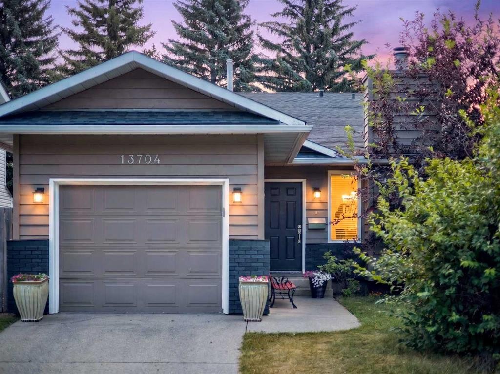 13704 Deer Run Boulevard Se, Calgary, AB - Outdoor