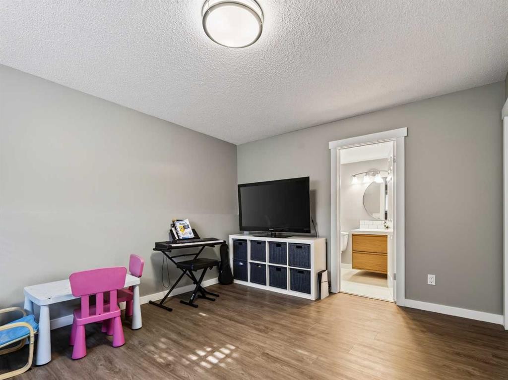 13704 Deer Run Boulevard Se, Calgary, AB - Indoor
