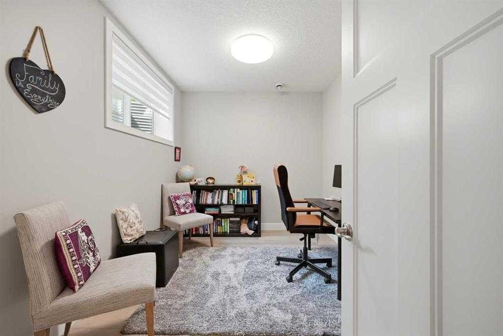 160 Panatella Crescent Nw, Calgary, AB - Indoor