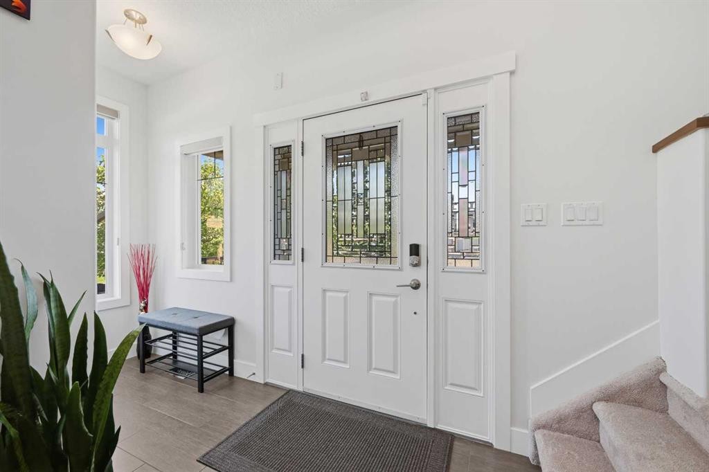 160 Panatella Crescent Nw, Calgary, AB - Indoor Photo Showing Other Room