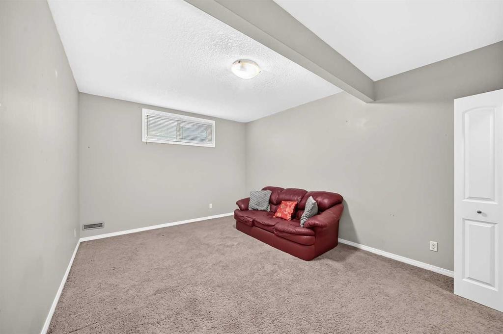 116 Skyview Shores Gardens Ne, Calgary, AB - Indoor Photo Showing Other Room