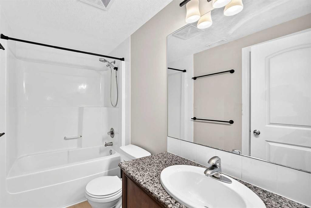 116 Skyview Shores Gardens Ne, Calgary, AB - Indoor Photo Showing Bathroom