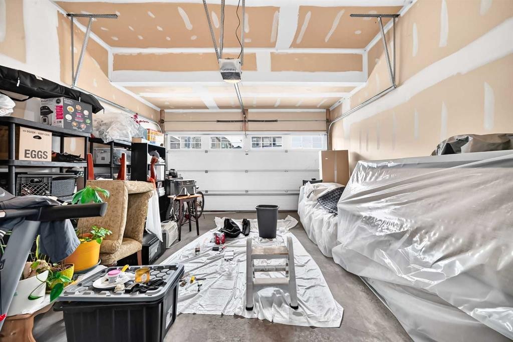 116 Skyview Shores Gardens Ne, Calgary, AB - Indoor Photo Showing Garage